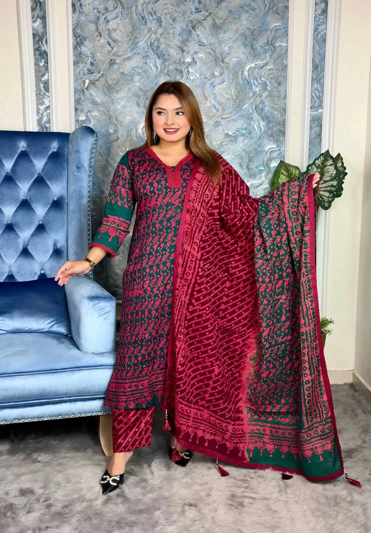 আনস্টিচ প্রিমিয়াম কটন বেক্সি বাটিক থ্রি-পিস জামা + ওড়না + প্যান্ট